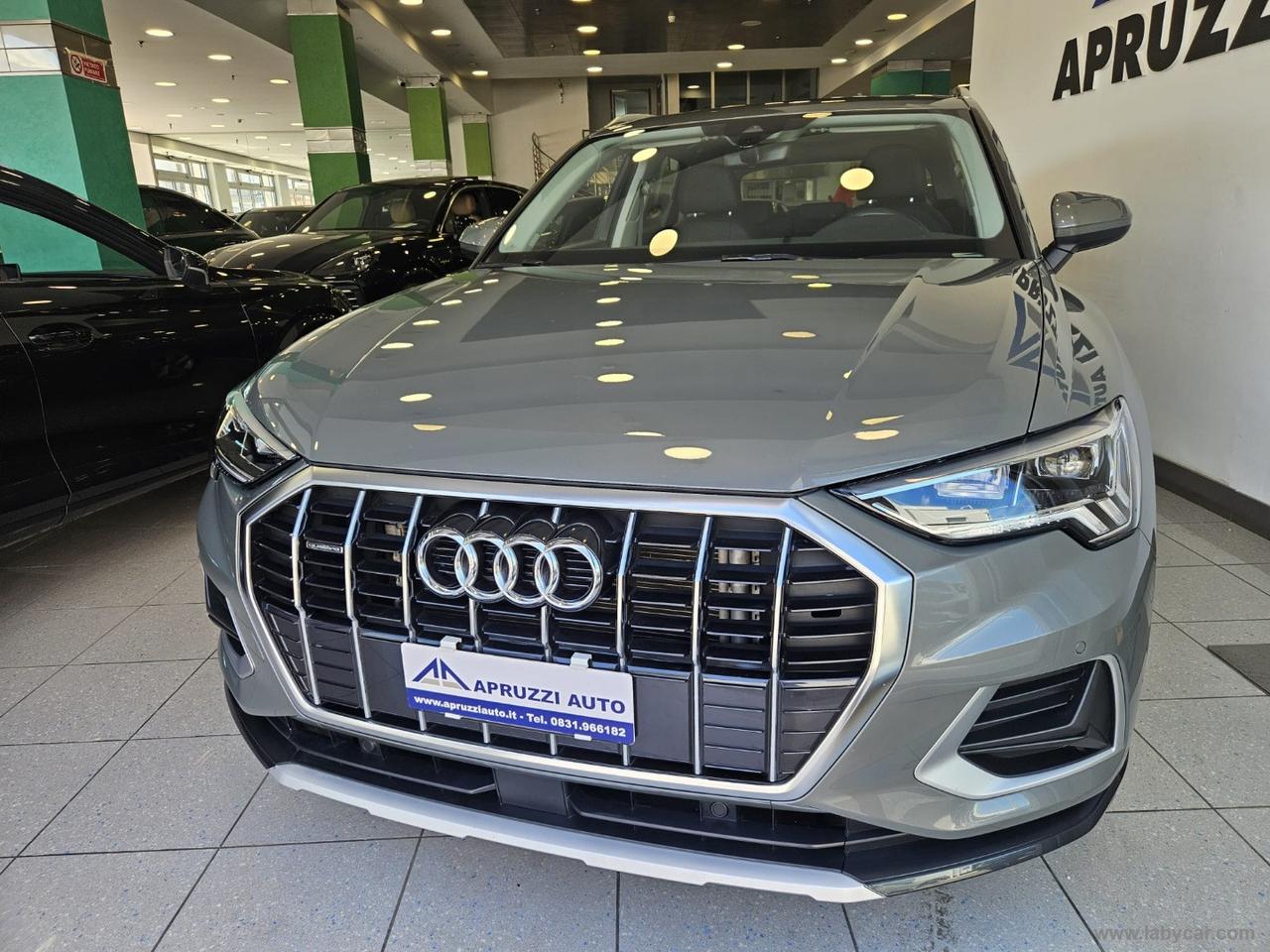 AUDI Q3 40 TDI quattro S tr. Business Adv.