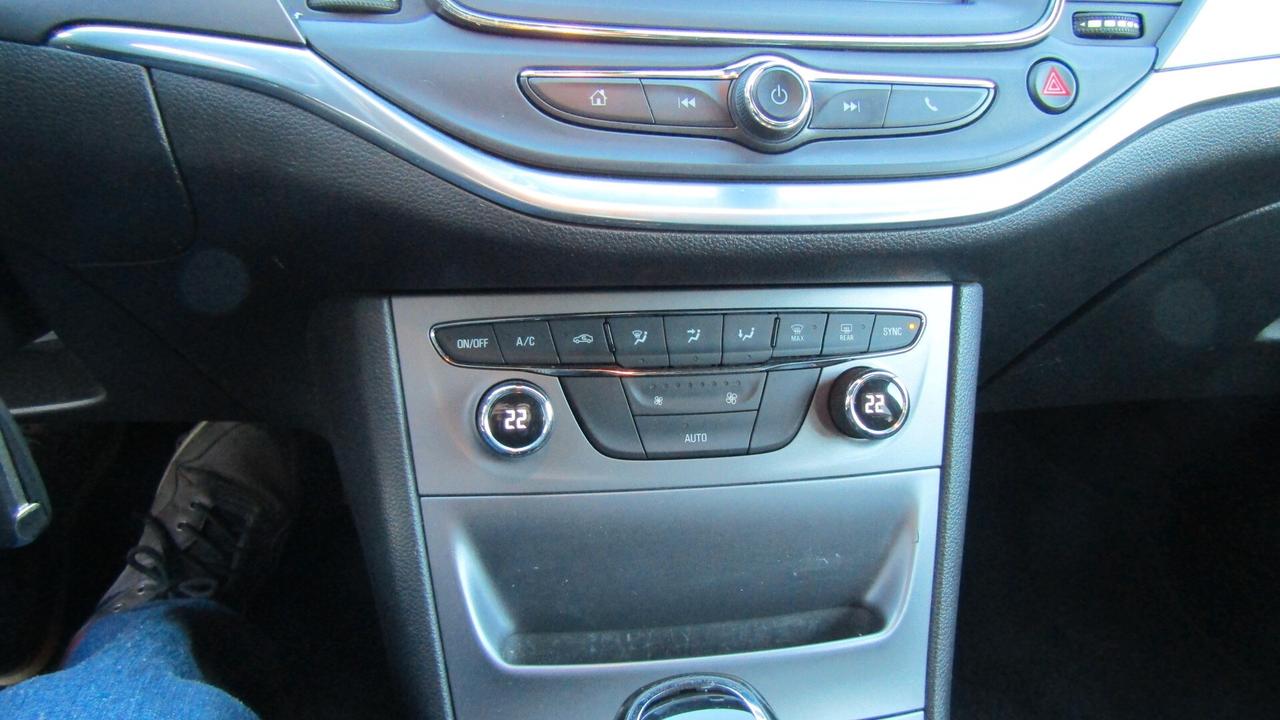 Opel Astra 1.6 CDTI 136CV EcoFLEX S&S Sports Tourer Cosmo