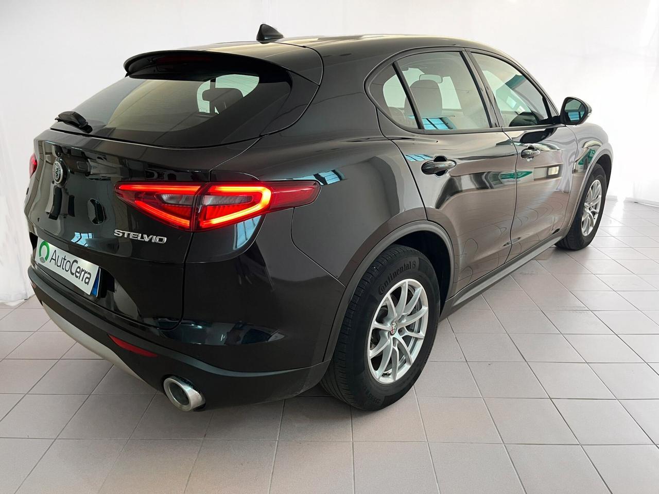 Alfa Romeo Stelvio 2.2 Turbodiesel 190 CV AT8 Q4 Business