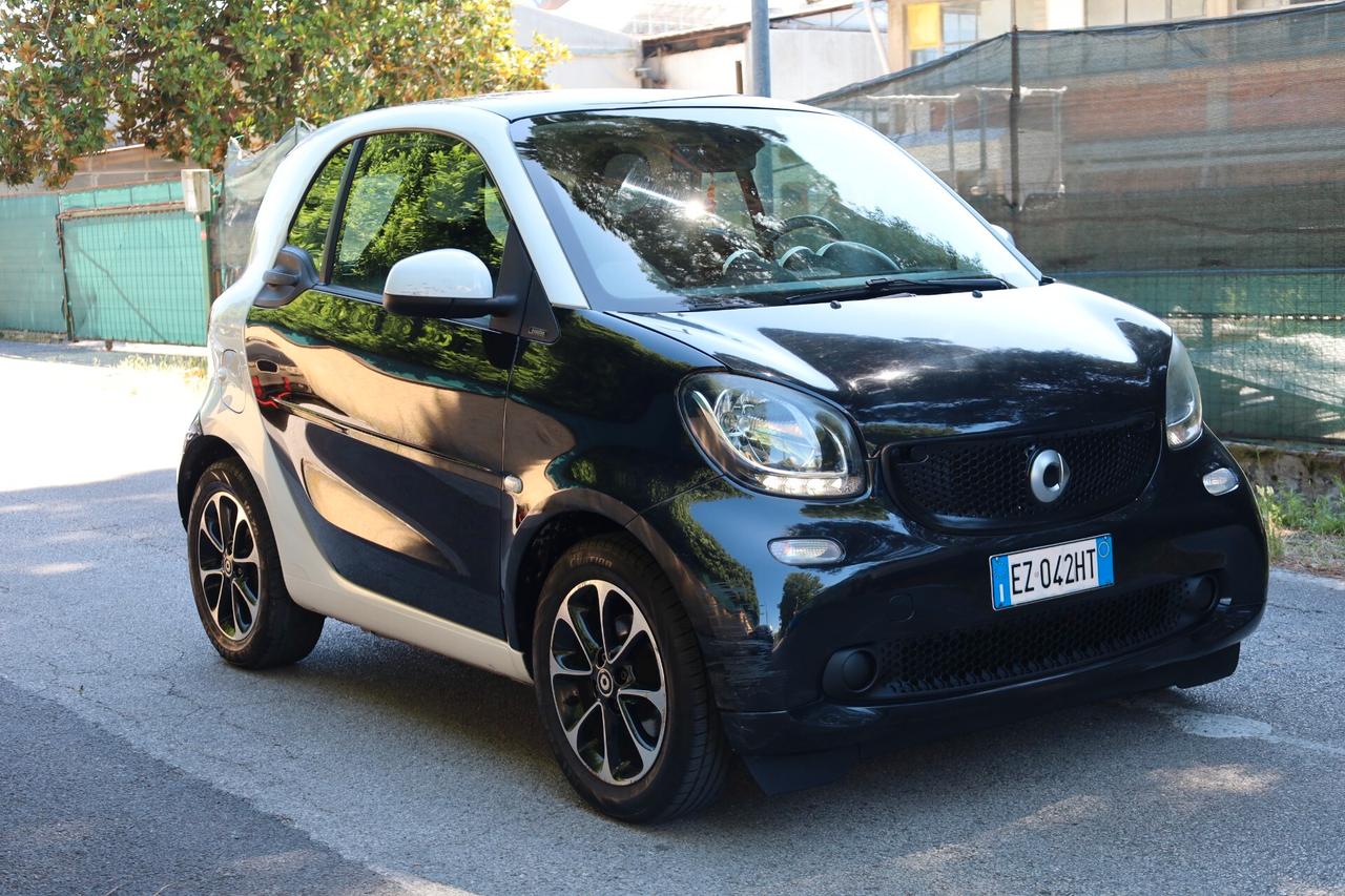 Smart ForTwo 1000 62 kW coupé passion 1.0 MANUALE