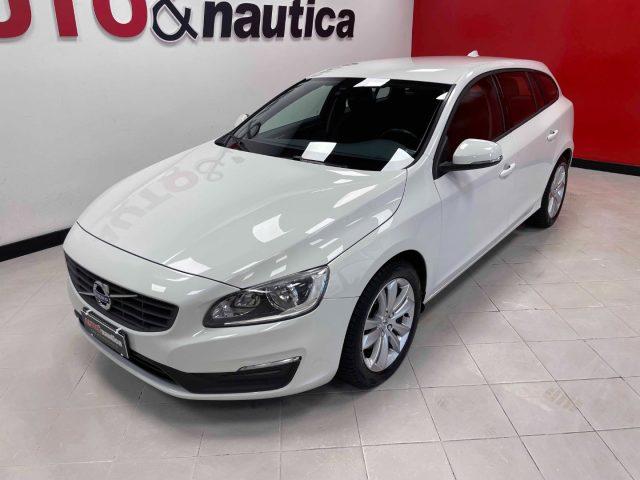 VOLVO V60 2.0 D2 MOMENTUM
