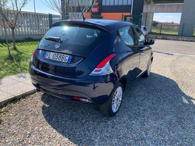 LANCIA Ypsilon 1.2 69 CV 5 porte PLATINUM