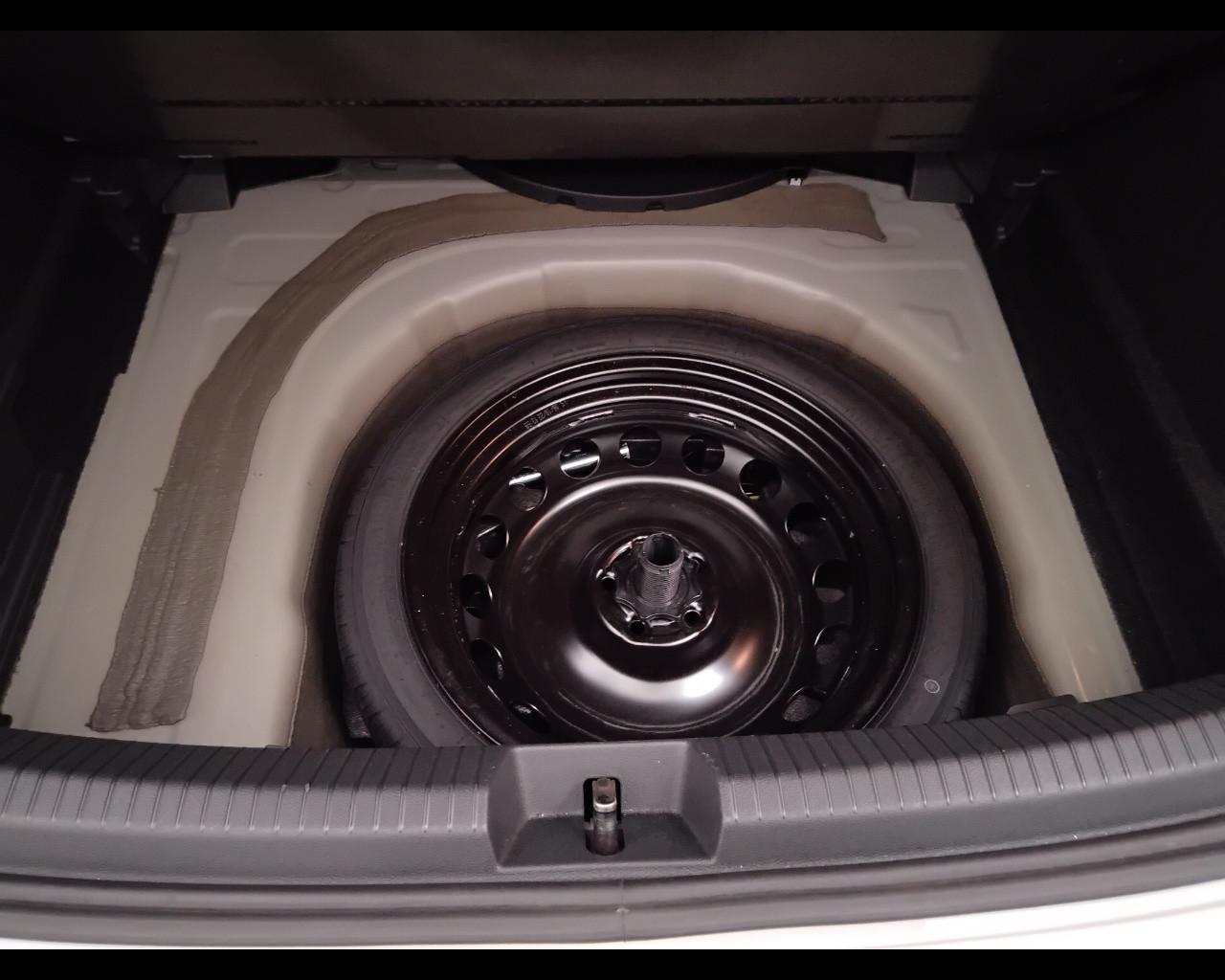 VOLKSWAGEN Taigo - Taigo 1.0 tsi R-Line 110cv