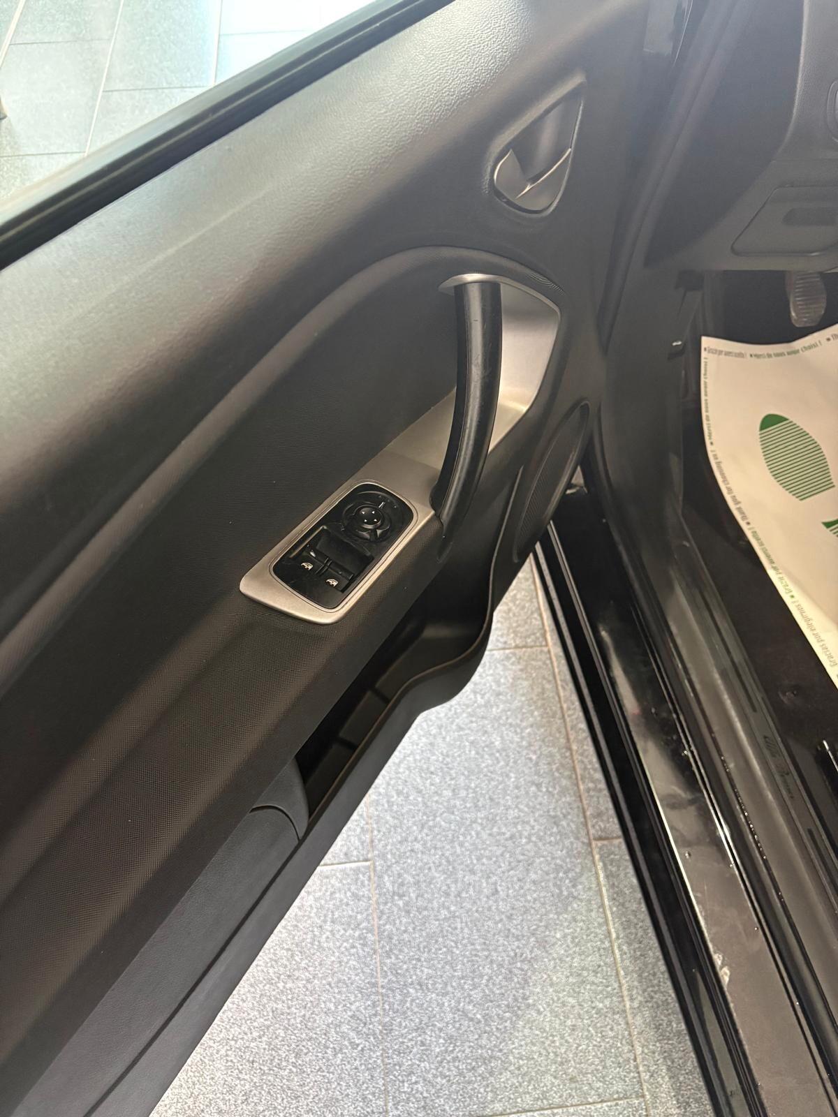 Alfa Romeo MiTo 1.3 JTDm 85 CV S&S Distinctive