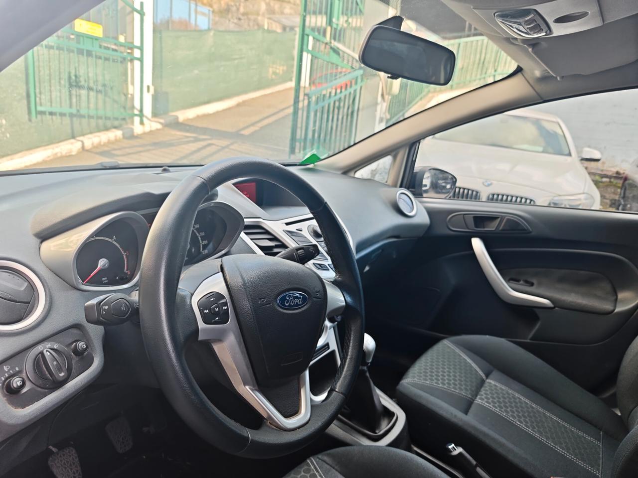 Ford Fiesta 1.4 TDCi 5p. Titanium