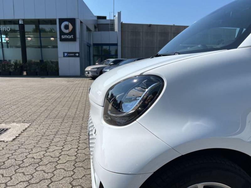smart fortwo EQ PURE 22KW