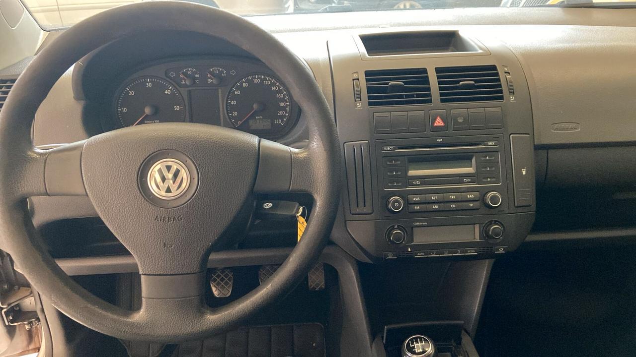 Volkswagen Polo 5p 1.4 NEOPATENTATI