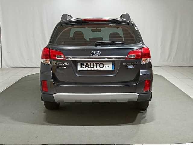 Subaru Outback 2.0D Lineartronic Trend