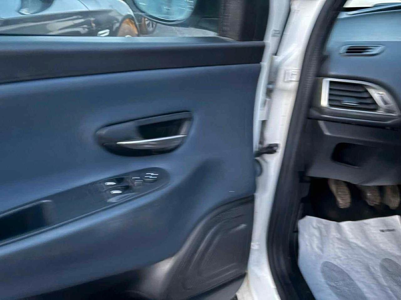 Lancia Ypsilon 1.3 MJT 16V 95 CV 5 porte S&S Mya