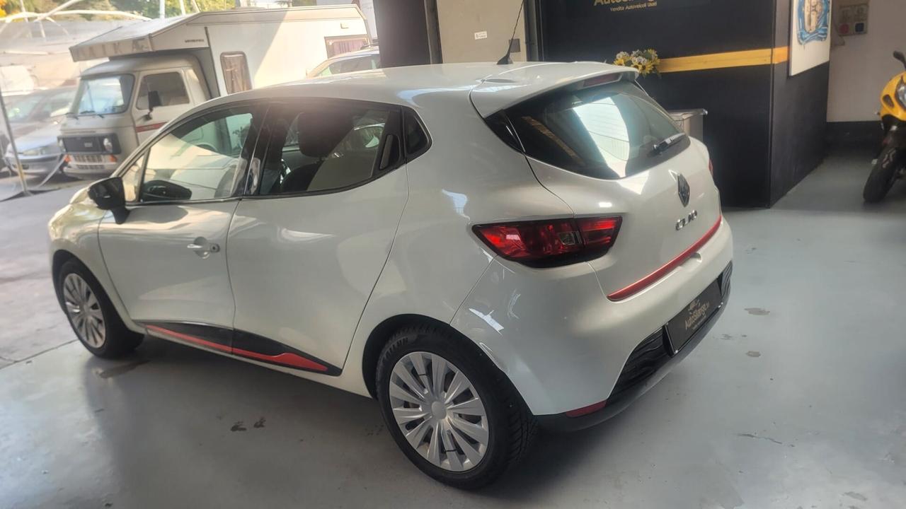 Renault Clio 1.2 75CV 5 porte