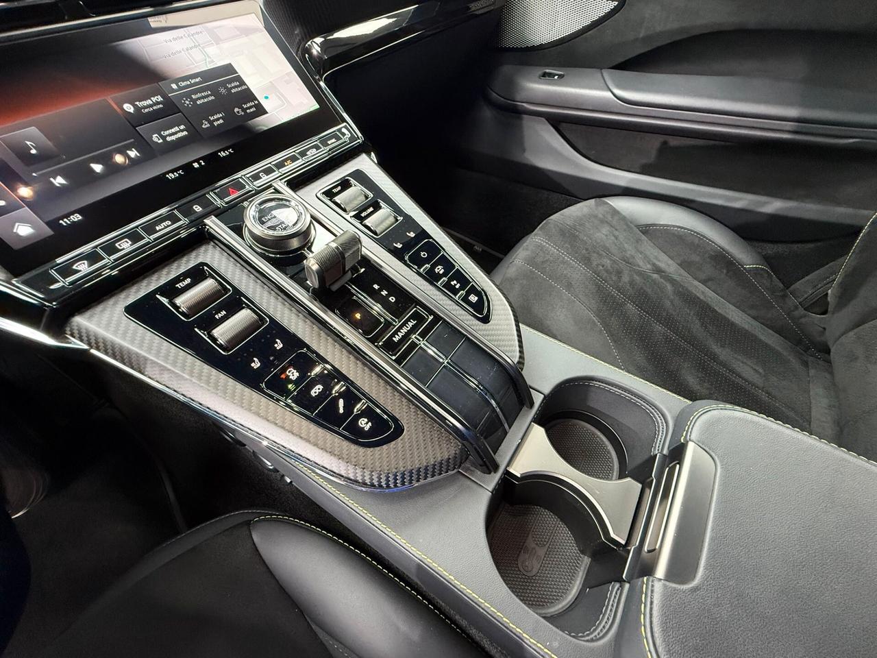 Aston Martin Vantage Coupé (058)