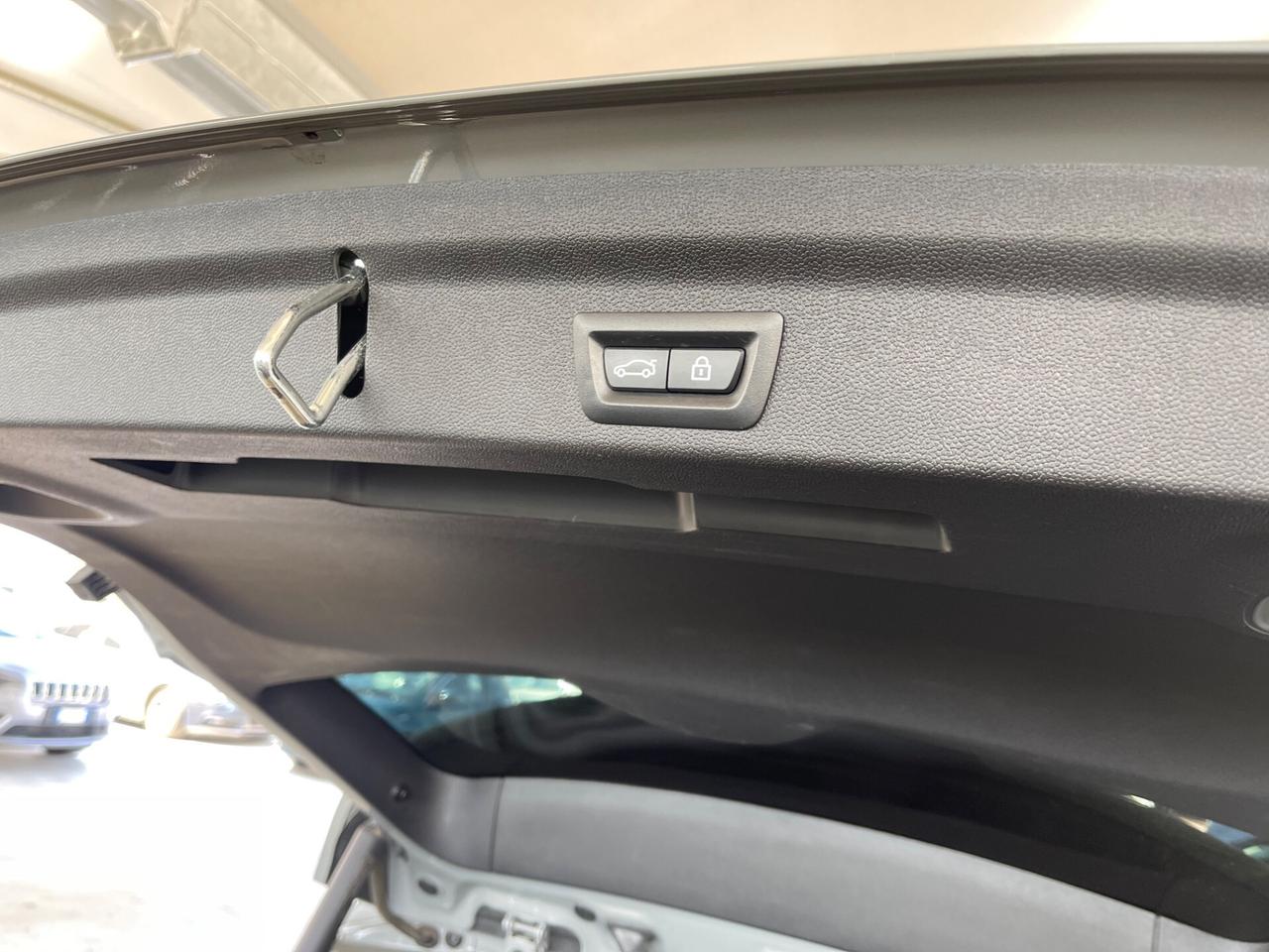 Mini Cooper Countryman 1.5 One D Essential