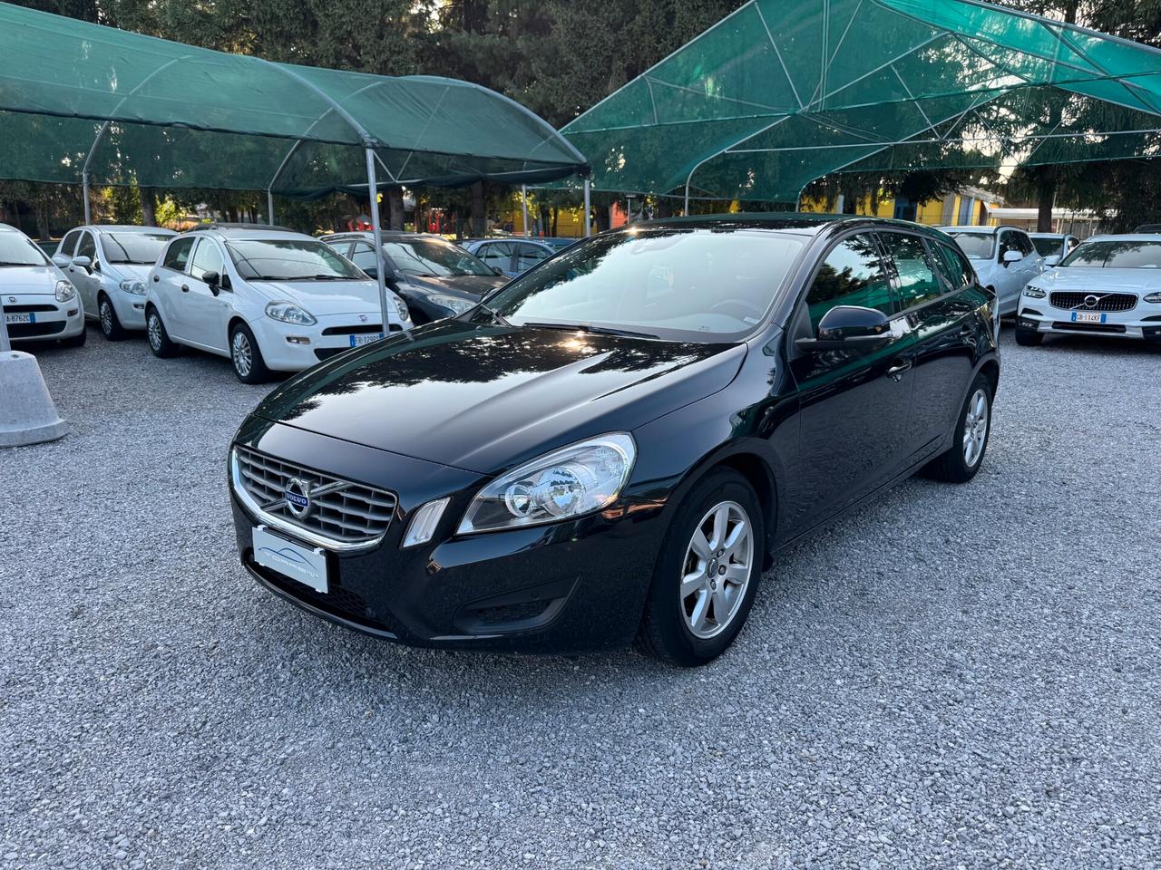 Volvo V60 T3 Powershift Momentum