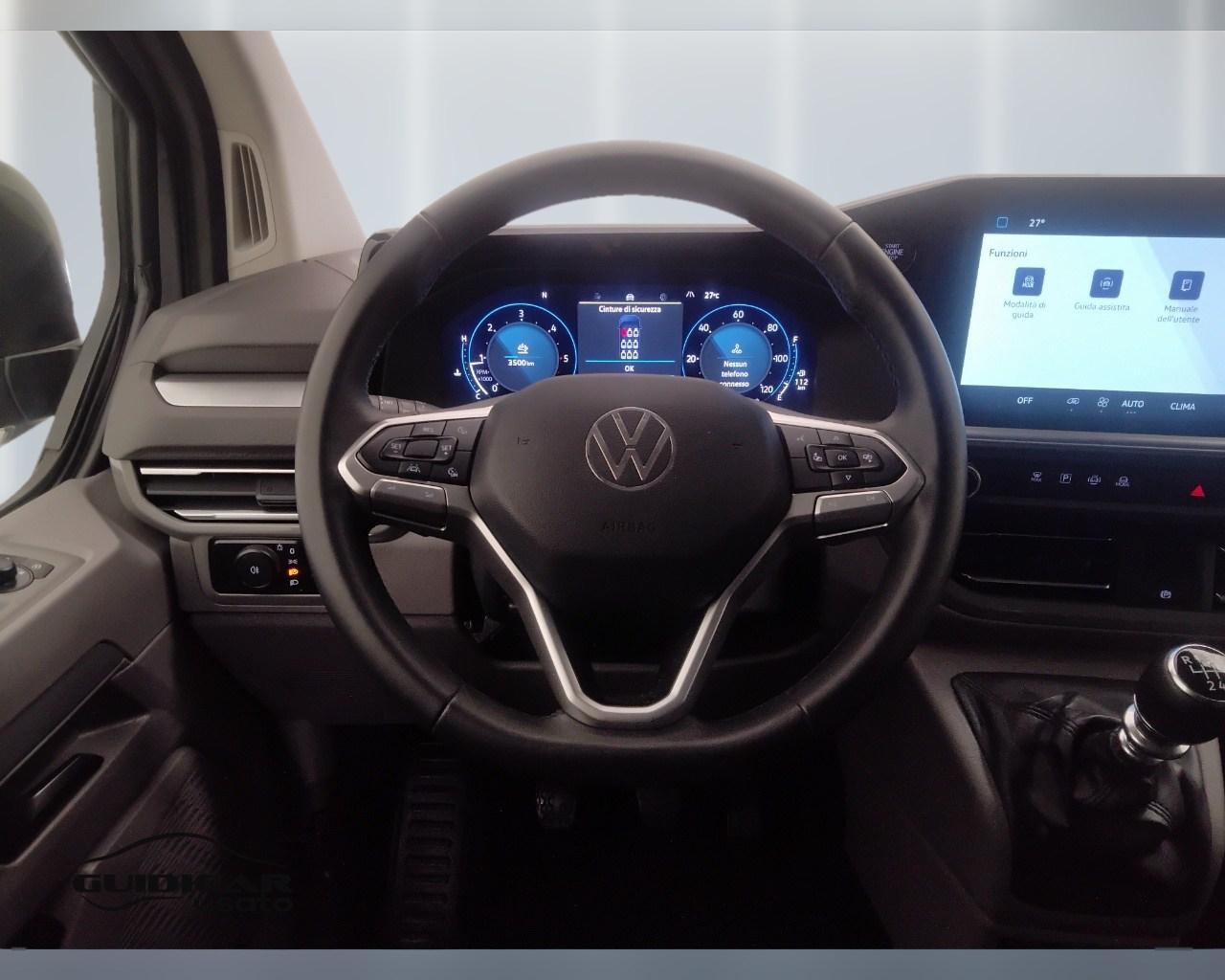 VOLKSWAGEN T7 Caravelle - T7 Caravelle 2.0 tdi 150cv Life L1