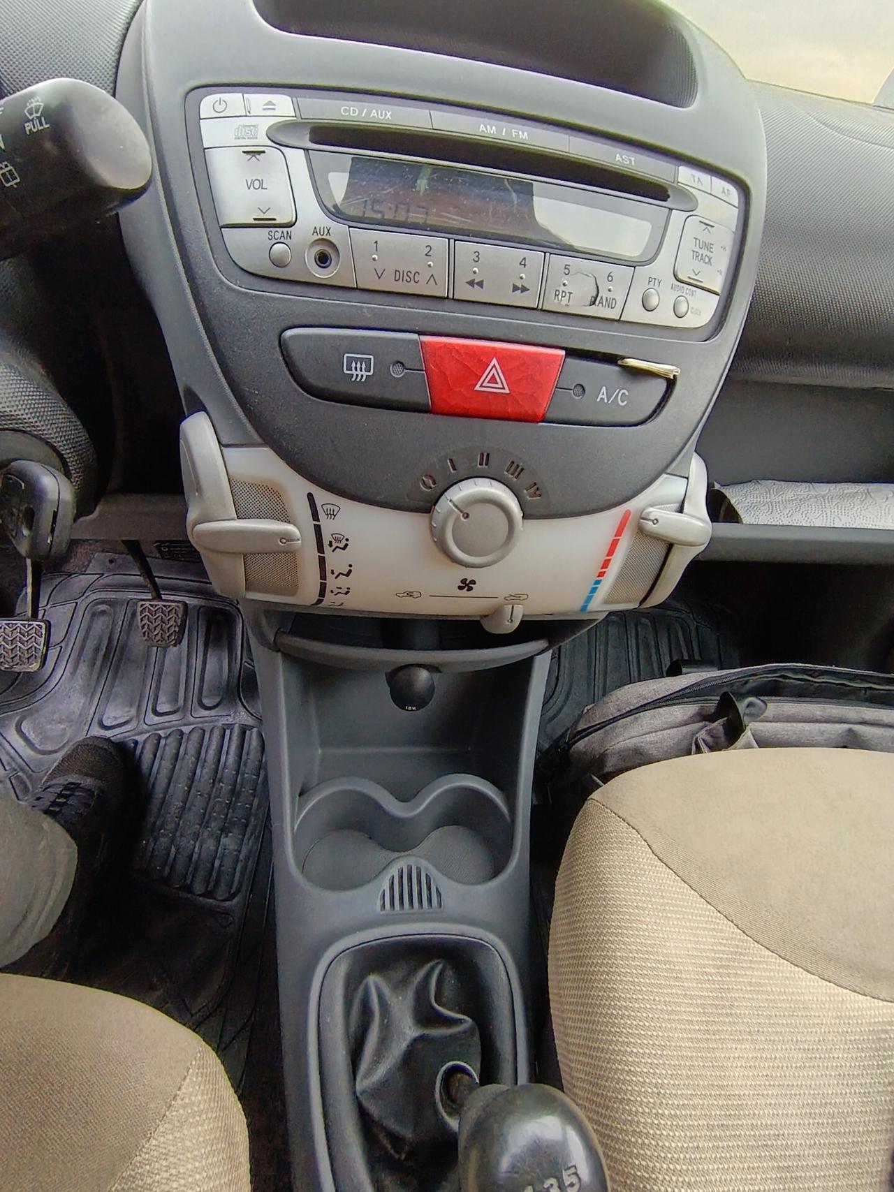 Peugeot 107 1.0 68CV 3p. Sweet Years