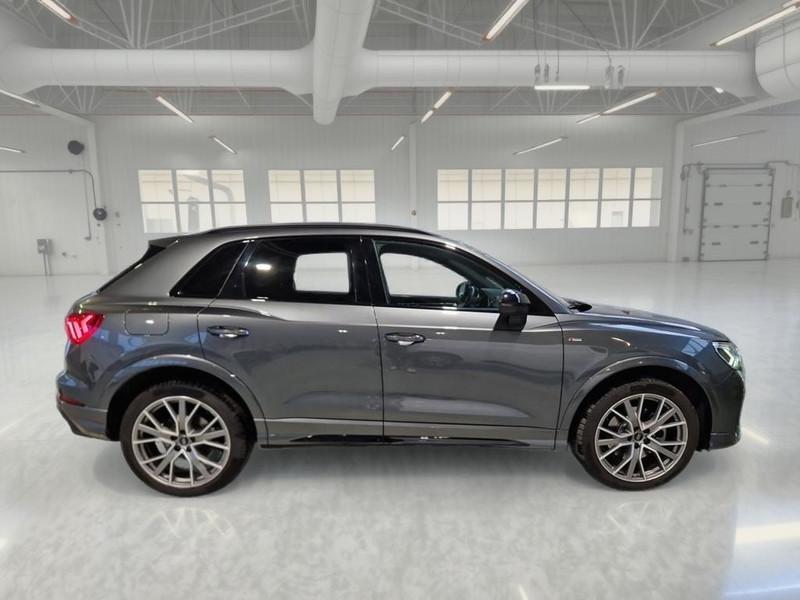 AUDI Q3 45 TFSI E S TRONIC IDENTITY BLACK SUV