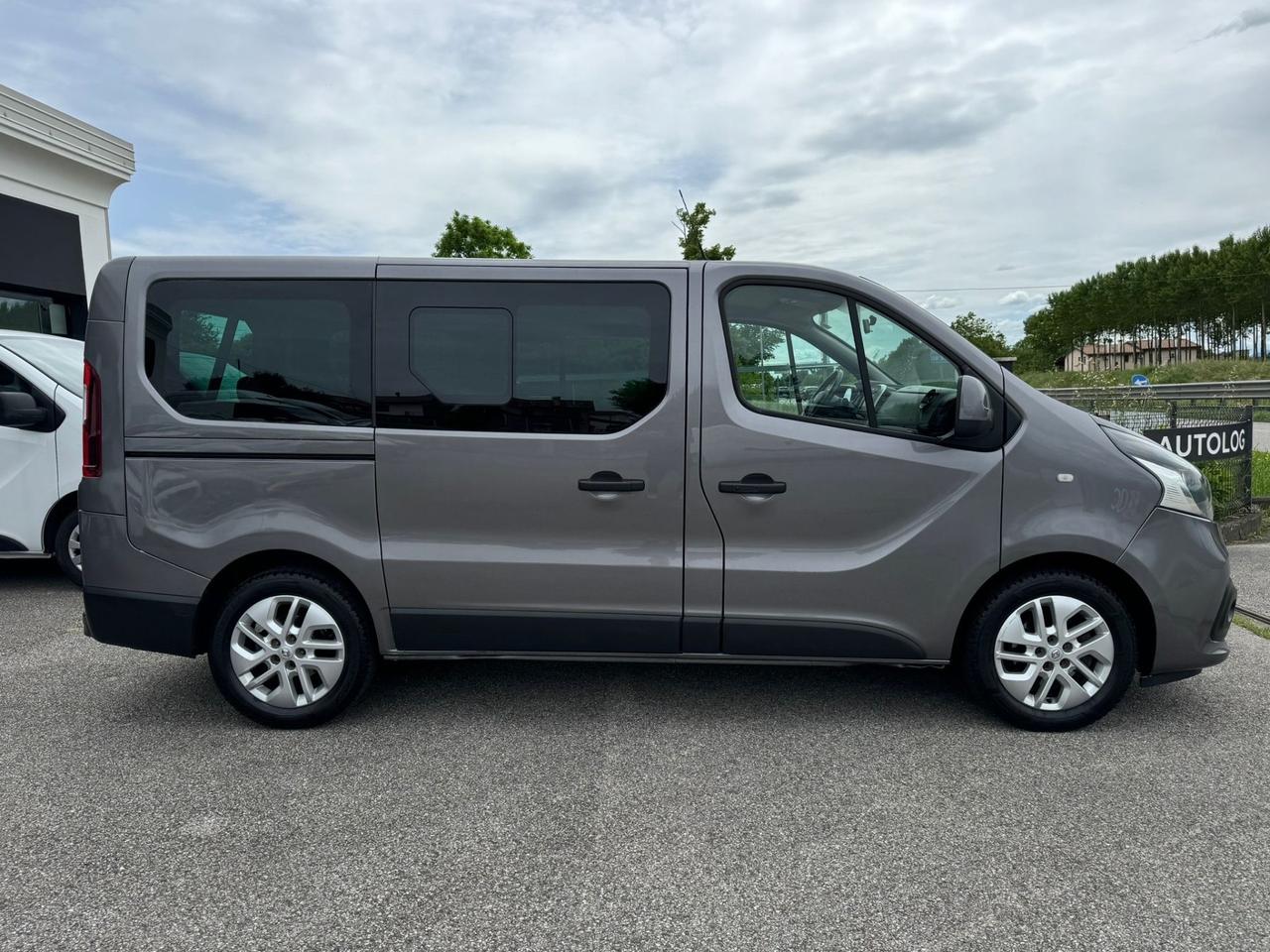 Renault Trafic 9 POSTI 1.6 dCi 125 CV