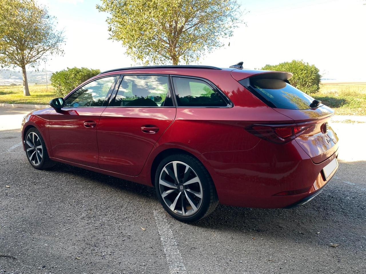 Seat Leon Sportstourer 1.5 eTSI 150 CV DSG FR