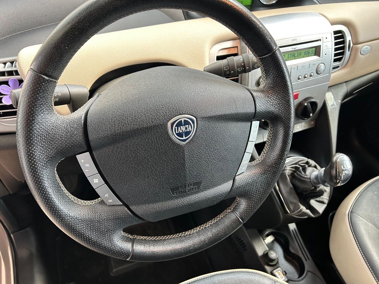 Lancia Ypsilon 1.2 Versus