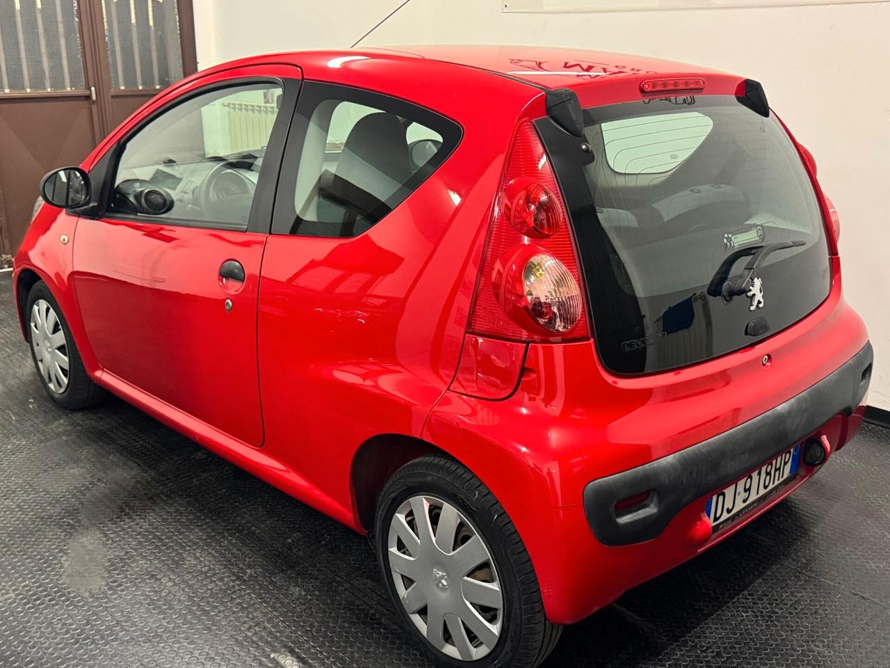 Peugeot 107 1.0 68CV 3p. Desir - Adatta a neo patentati - Frizione nuova