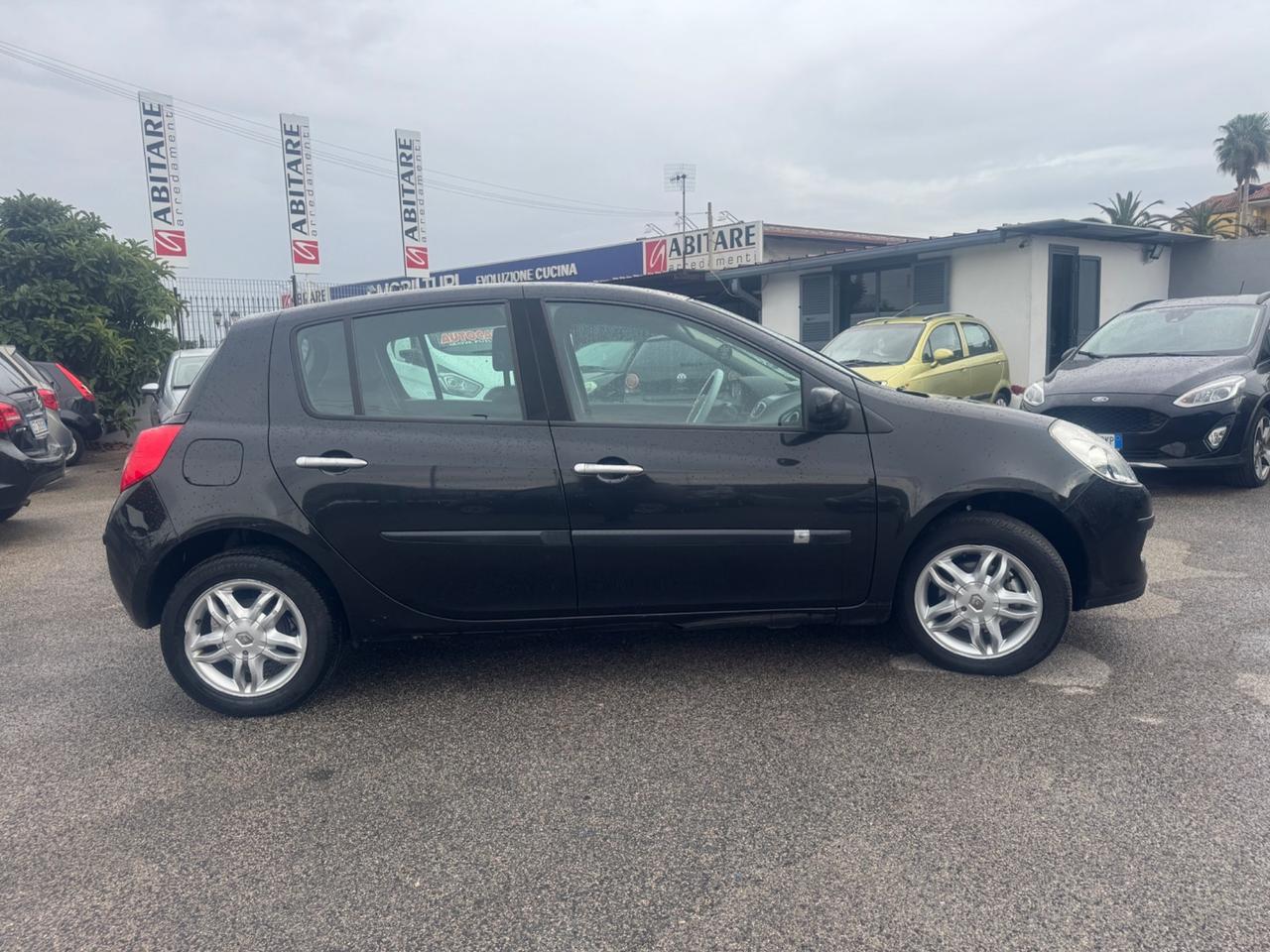Renault Clio 1.2 16V 5 porte Dynamique