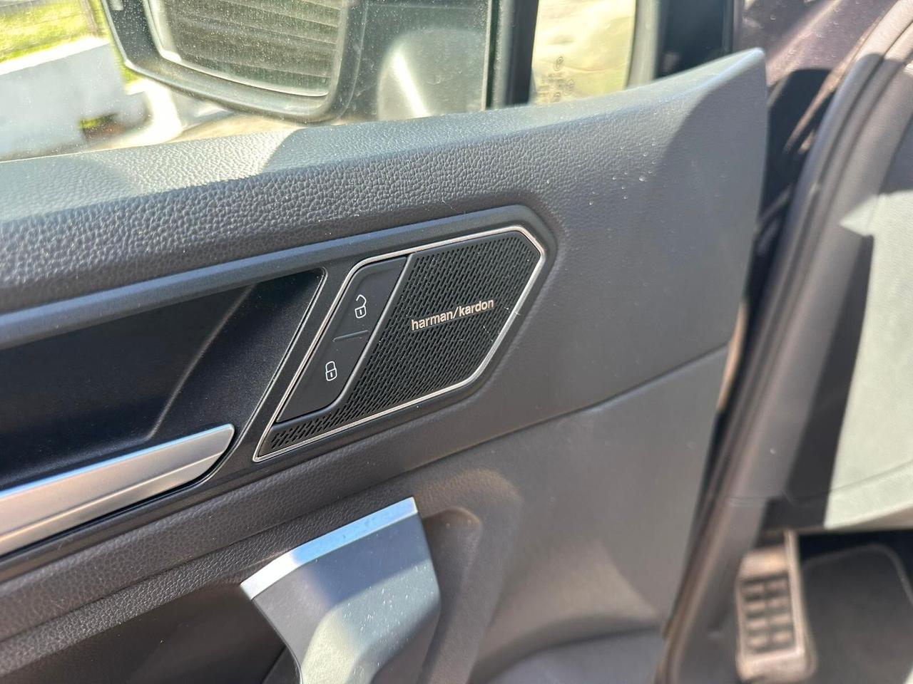 Volkswagen Tiguan 2.0 TDI 150 CV SCR DSG R-Line