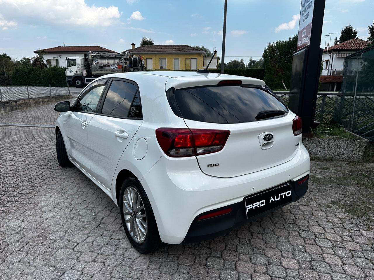 Kia Rio 1.4 CRDi 90CV 5 porte Cool
