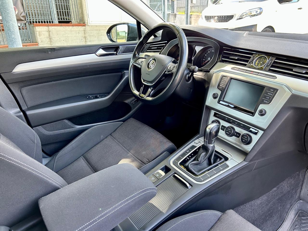 Volkswagen Passat Variant 1.6 TDI SCR DSG Business BMT - APPENA TAGLIANDATA !