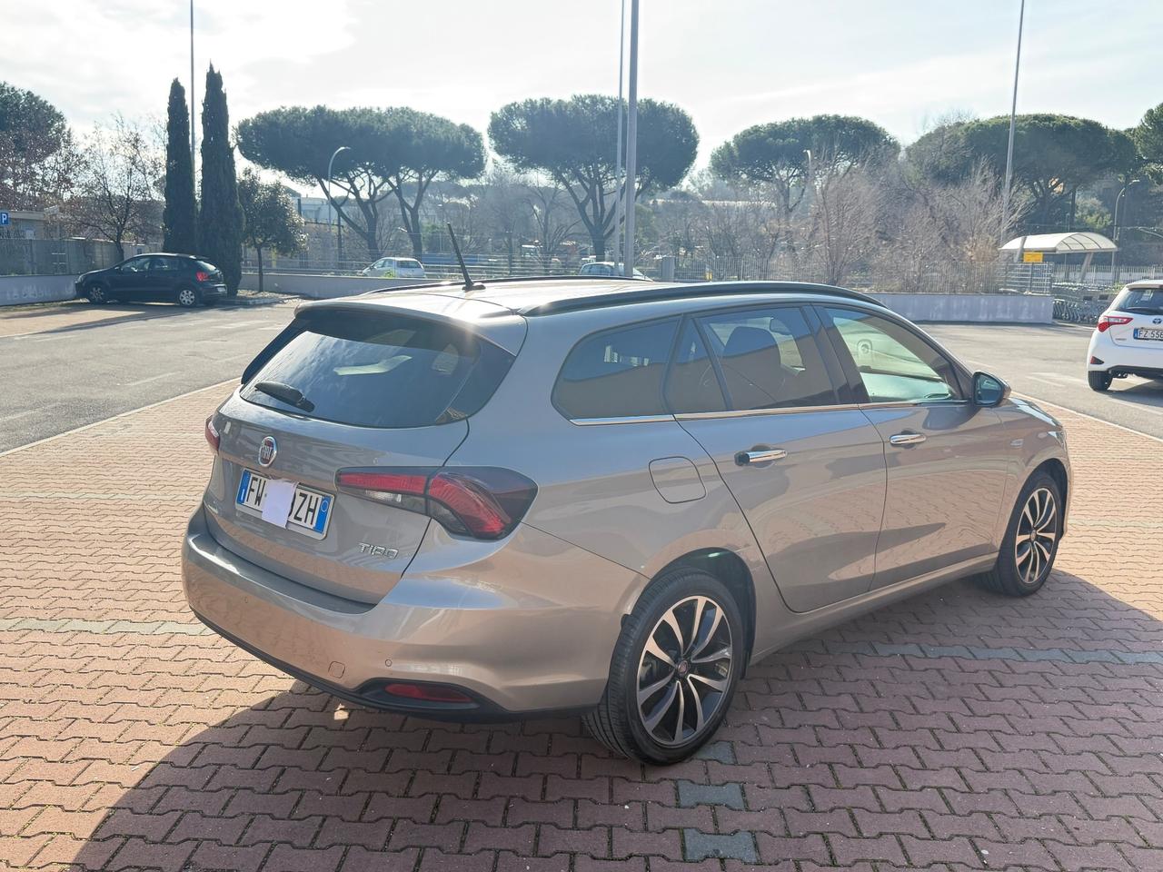 Fiat Tipo 1.6 Mjt SW Lounge *Automatica