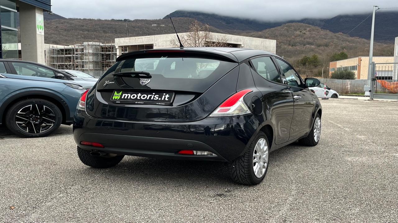 Lancia Ypsilon 1.3 MJT 16V 95 CV 5 porte S&S Silver