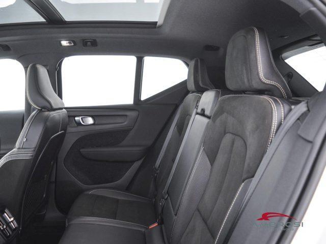 VOLVO XC40 D3 R-design