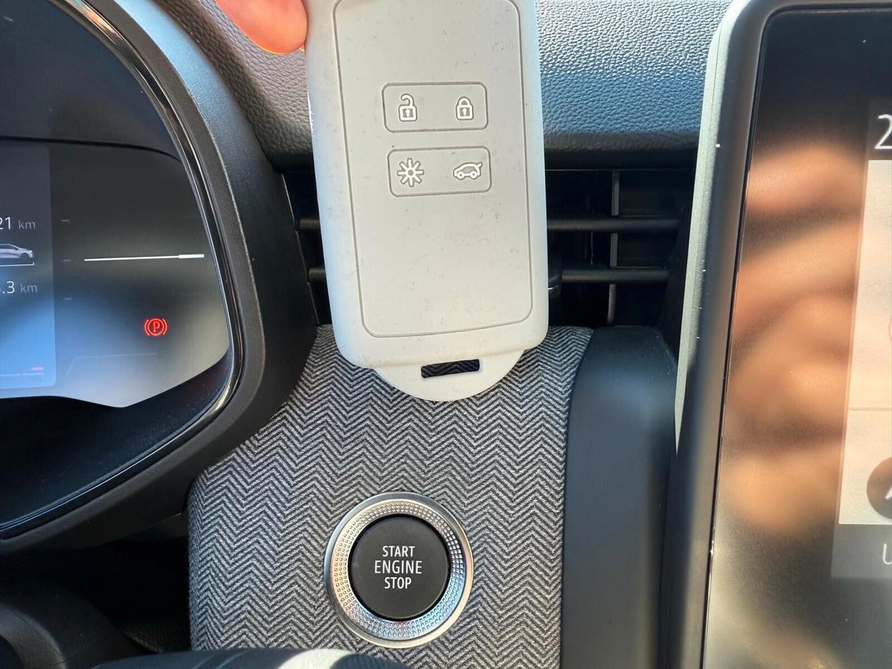 Renault Clio GPL ESCLUSIVA LED NAVI CAMERA FULL OPTIONAL POCHISSIMI KM AFFARE