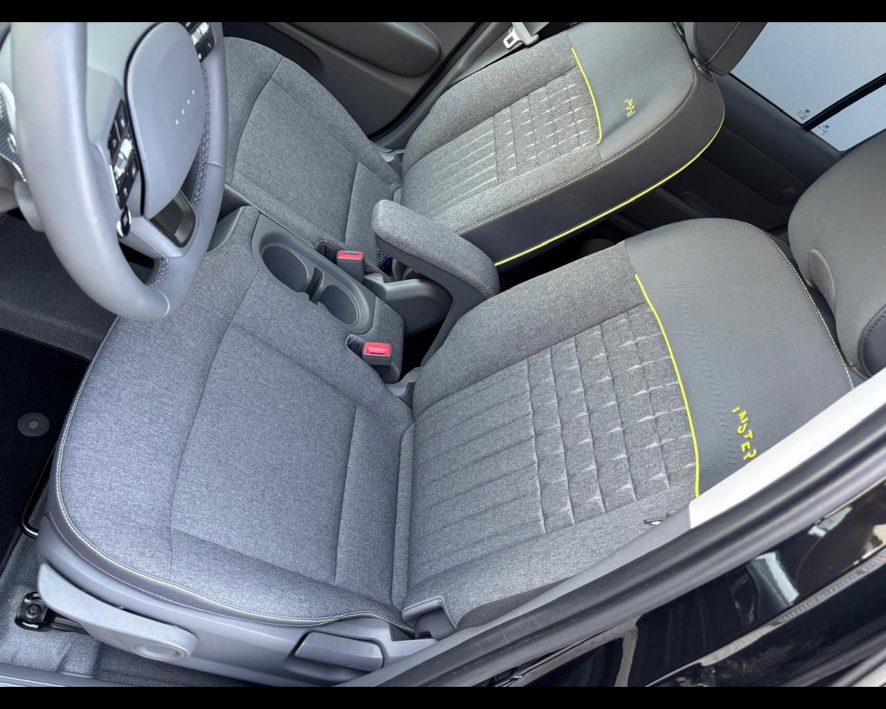 HYUNDAI INSTER 49 KWH CROSS+PP