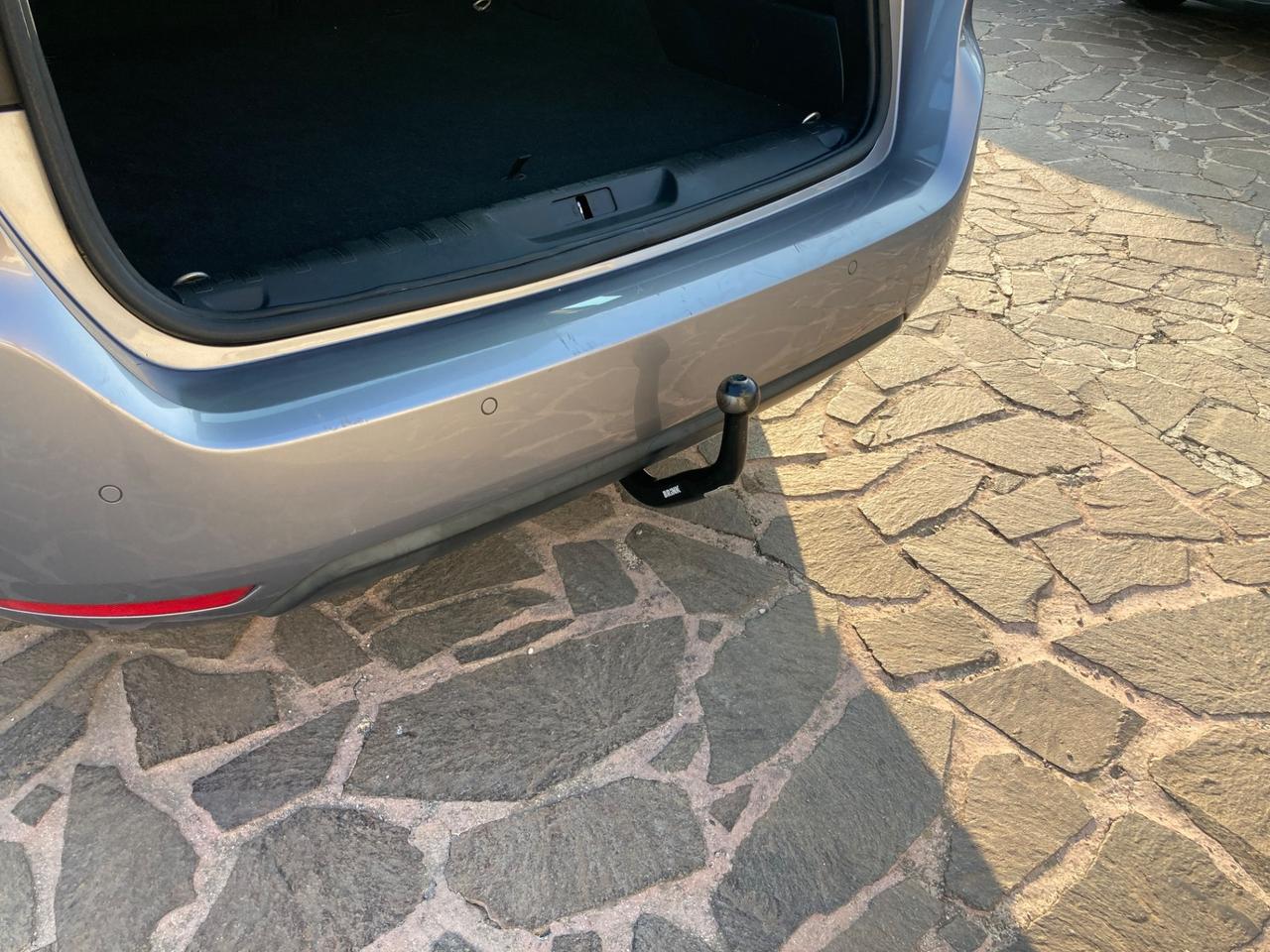 Peugeot 308 BlueHDi 120 S&S SW Allure ( Gancio Traino)