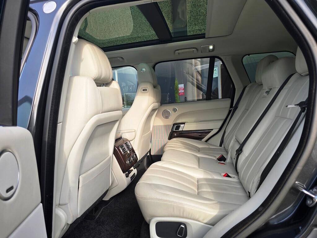 Land Rover Range 4.4 SDV8 VOGUE