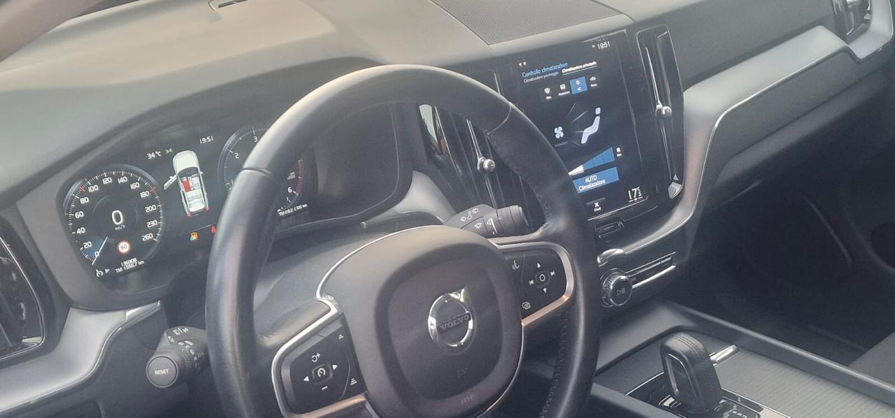 Volvo XC60 AWD B4 Diesel/Ibrida