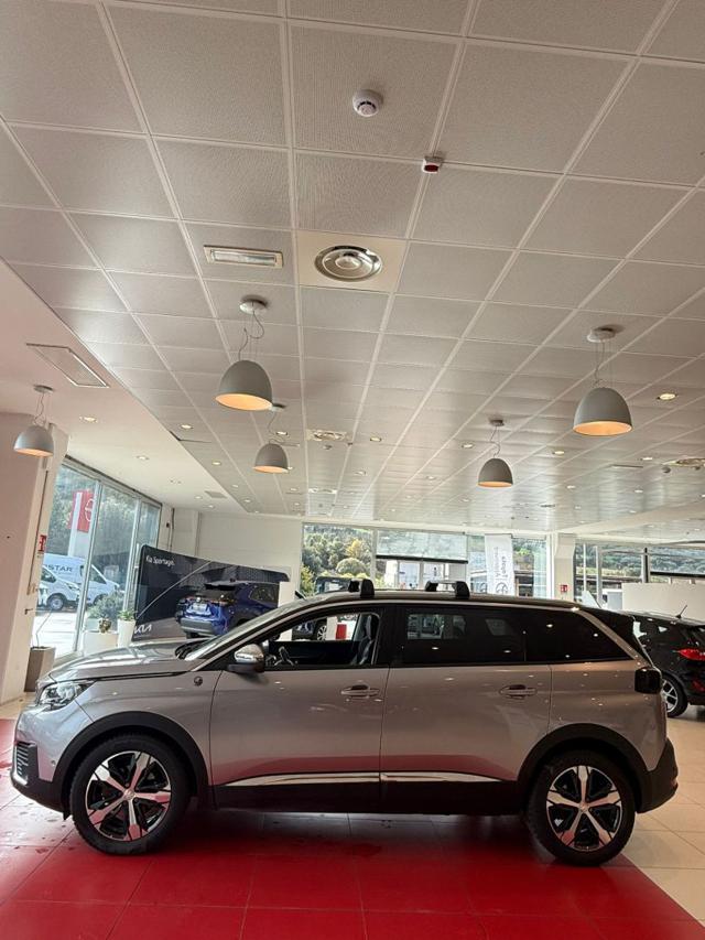 PEUGEOT 5008 BlueHDi 120 S&S EAT6 Crossway