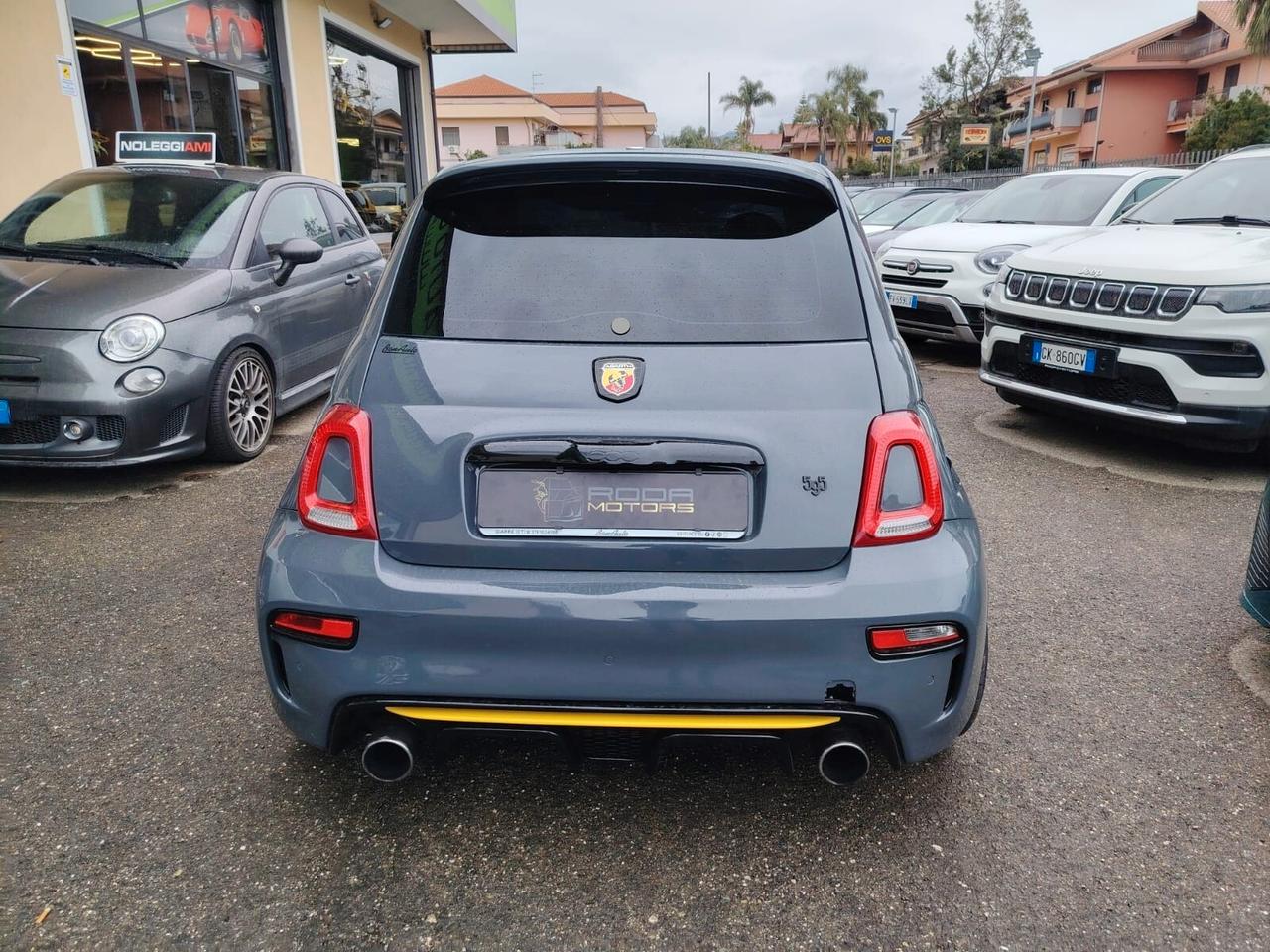 Abarth 595 1.4 Turbo T-Jet 165 CV Pista