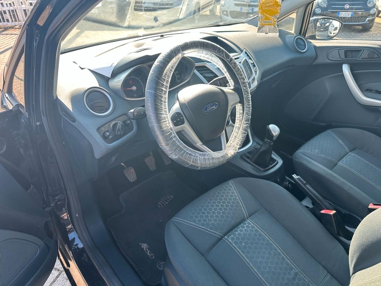 Ford Fiesta 1.4 5 porte Bz.- GPL Titanium