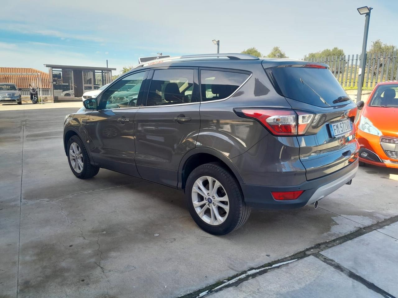 Ford Kuga 2.0 TDCI 150 CV S&S 4WD Powershift Titanium