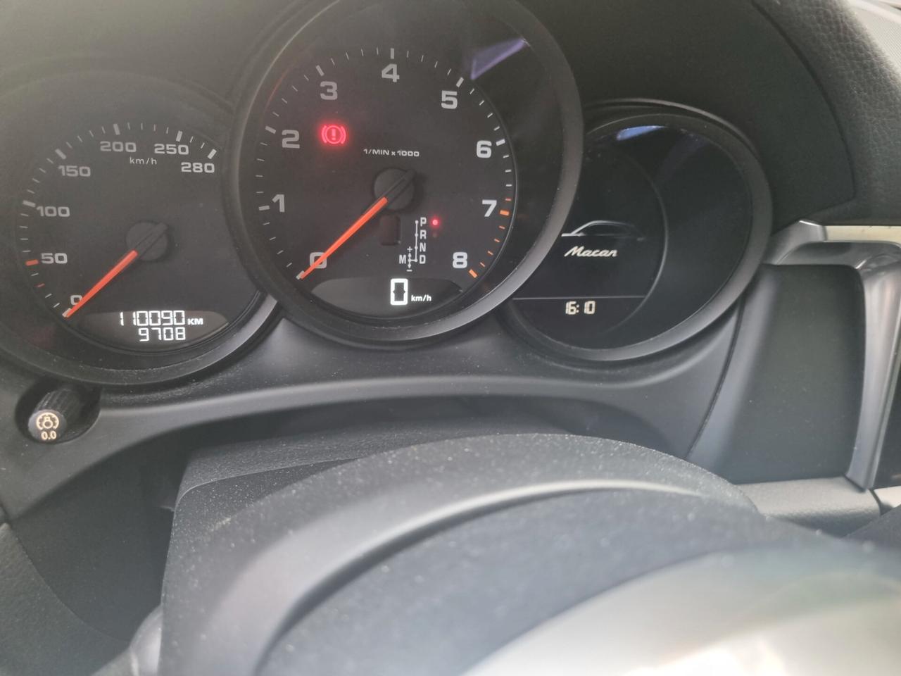 Porsche Macan 2.0 245CV TETTUCCIO APRIBILE