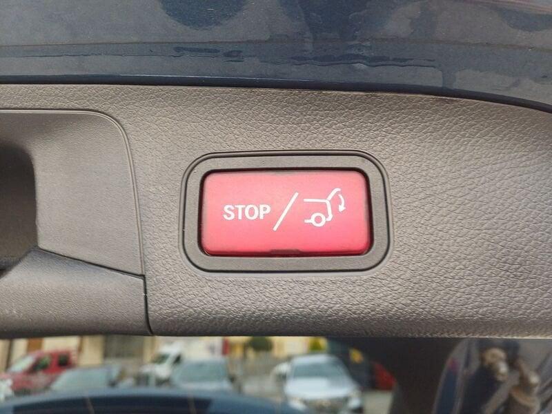 Mercedes-Benz GLA GLA 200 d Automatic Colour Collection