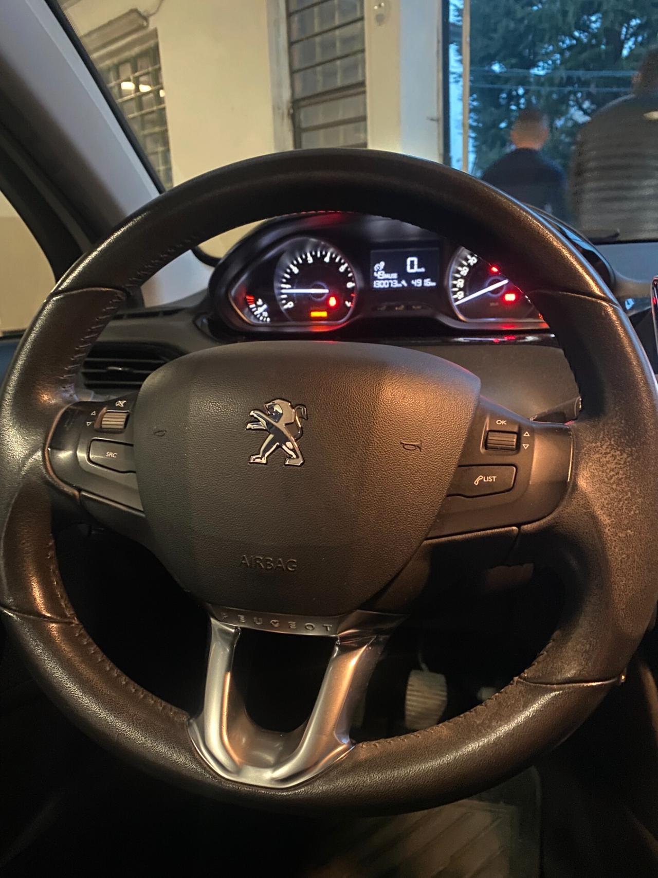 Peugeot 208 PureTech 82 5 porte Allure