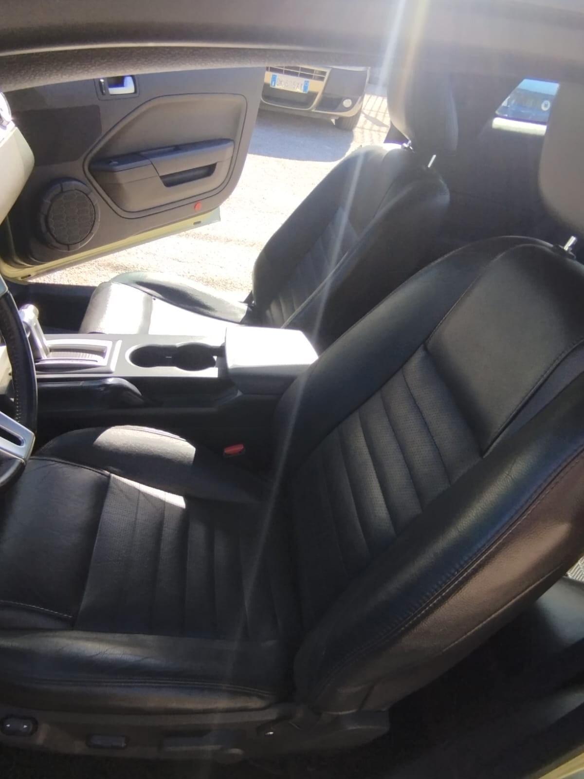 Ford Mustang '15-'24 - 2011