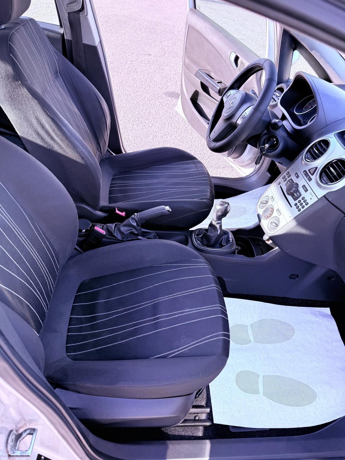 Opel Corsa 1.2 5 porte Ok neopatentati