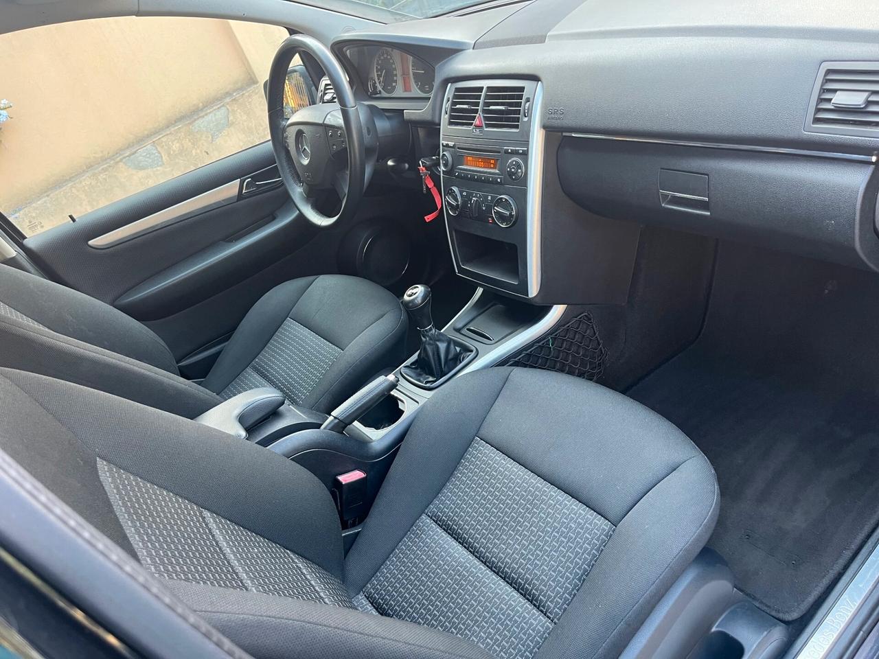 Mercedes Benz B 200 CDI Executive
