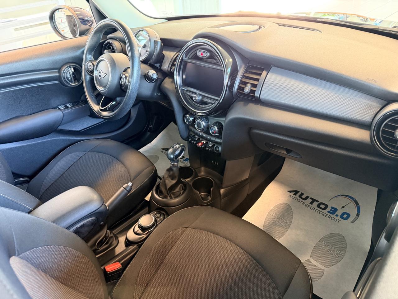 Mini 1.5 Cooper D Hype 5 porte JCW auto