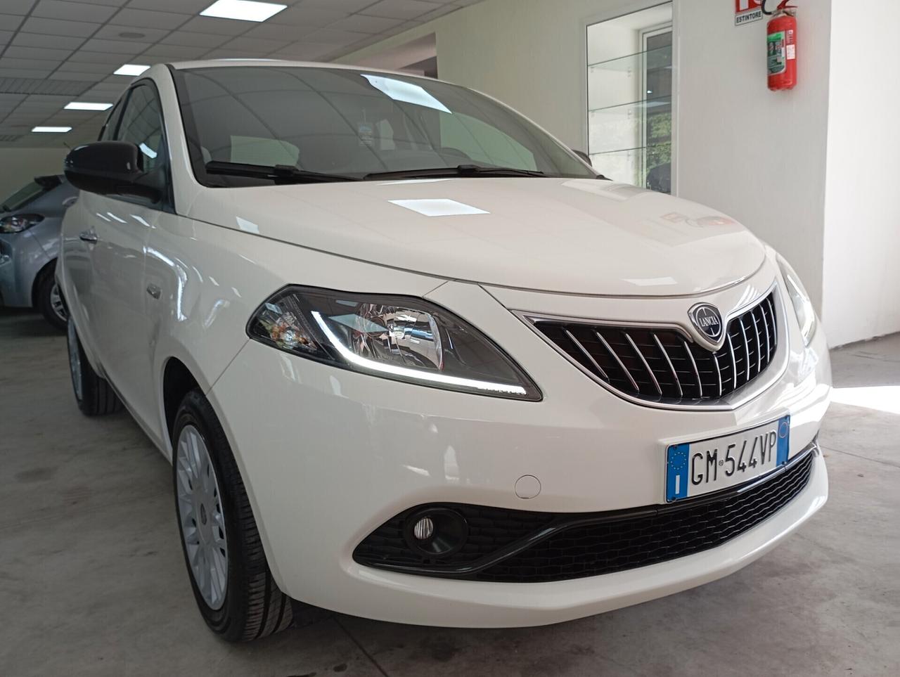 Lancia Ypsilon 5P 1.0 FireFly Hybrid Gold