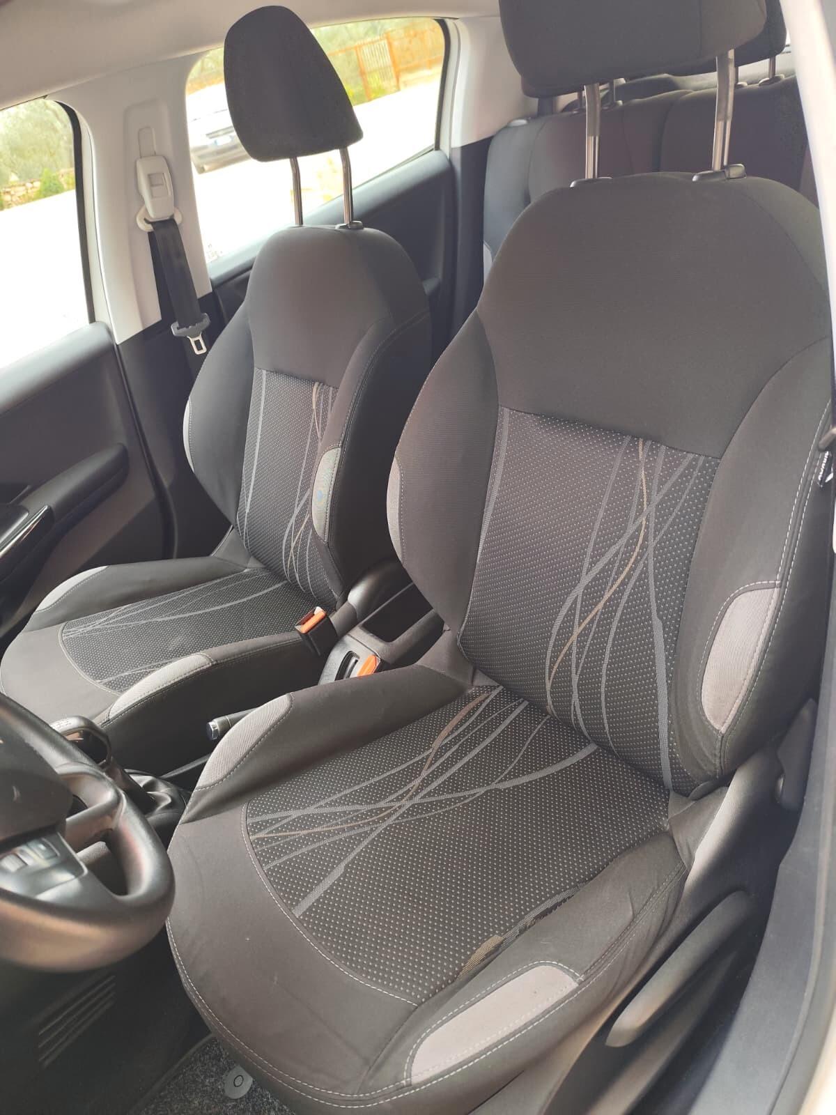 Peugeot 208 1.4 HDi 68 CV 5 porte Allure