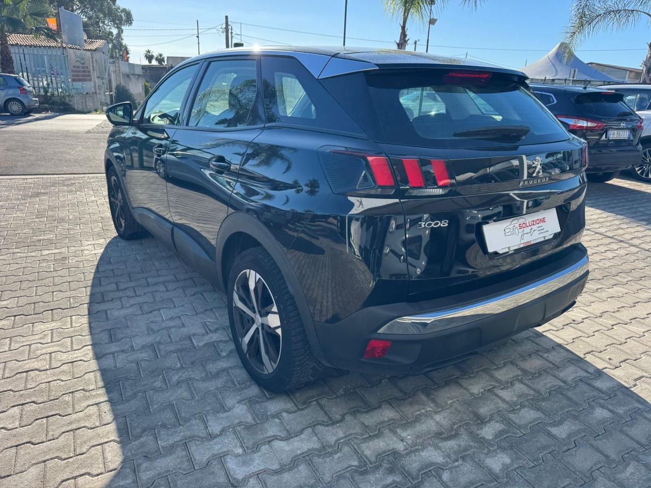 Peugeot 3008 BlueHDi 120 S&S Business